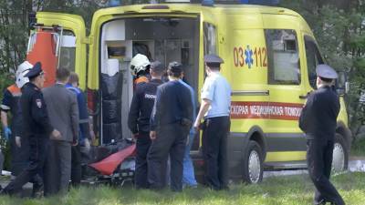 Рустам Минниханов - Семьям погибших при стрельбе в Казани выплатят по 1 млн рублей - russian.rt.com - респ. Татарстан - Казань