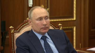 Владимир Путин - Александр Усс - Путин поддержал предложение о развитии авиаузла в Красноярске - vesti.ru - Красноярский край - Красноярск