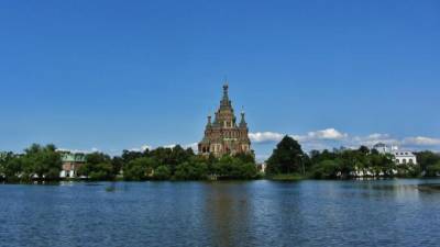 В Петергофе в 2021 году будет отреставрирована колокольня Петропавловского собора - piter.tv - Петропавловск - Петербург