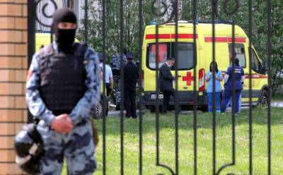Рустам Минниханов - В больнице скончалась еще одна раненная 19-летним стрелком работница школы - runews24.ru - Москва - респ. Татарстан