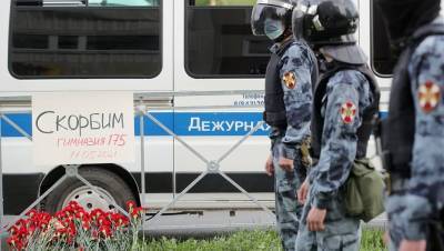 Александр Беглов - Рустам Минниханов - Андрей Чибис - "Всё ли мы делаем?": Северо-Запад скорбит вместе с Казанью - dp.ru - респ. Татарстан - Мурманск - Казань - Петербурга