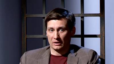 Геннадий Гудков - Дмитрий Гудков - Журналисты обвинили семью Гудковых в неуместных сравнениях после казанской трагедии - polit.info - респ. Татарстан - Казань