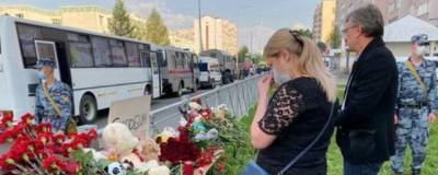 Рустам Минниханов - Татарстан оплатит расходы на похороны погибших при стрельбе в школе Казани - runews24.ru - респ. Татарстан - Казань