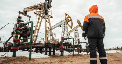 Александр Козлов - Минприроды: российских запасов нефти хватит на 59 лет - readovka.news
