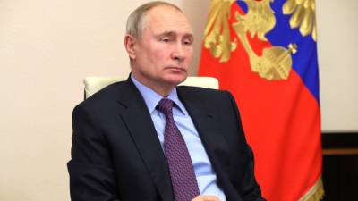 Владимир Путин - Дмитрий Песков - Рустам Минниханов - Михаил Мурашко - Президент России заслушал доклад Мурашко о помощи пострадавшим в Казани - polit.info - респ. Татарстан - Казань