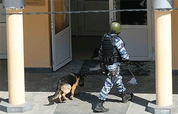 Анна Кузнецова - Казанский стрелок оставил в школе бомбу - charter97.org - Казань
