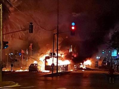 ХАМАС начал обстрел Тель-Авива и ближайших городов - unn.com.ua - Киев - Израиль - Тель-Авив - Холон - Обстрелы