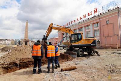 В Улан-Удэ на площади Революции демонтировали тротуар и бордюры - ulan.mk.ru - Улан-Удэ - респ.Бурятия