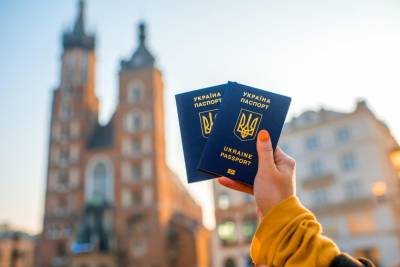 Хитрые украинцы, оплата и документы: как мигранты ездят за границу во время локдаунов - 24tv.ua - Норвегия