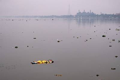 Власти Индии потребовали прекратить сброс тел умерших в Ганг - govoritmoskva.ru - India - штат Бихар