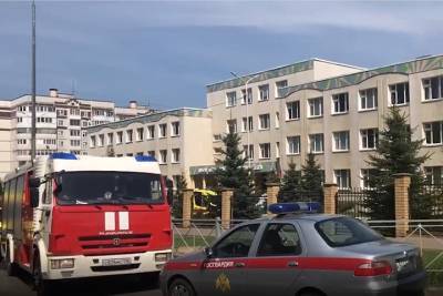 СМИ: Перед уходом в гимназию предполагаемый казанский стрелок пытался поджечь квартиру - vm.ru - Казань