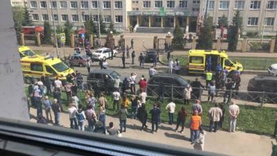 Рустам Минниханов - Тела погибших при стрельбе в казанской школе начали выдавать родным - piter.tv - респ. Татарстан - Казань