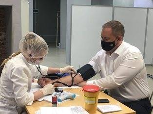 Замминистра здравоохранения региона привился от коронавируса - ulpravda.ru - Ульяновск - Ульяновская