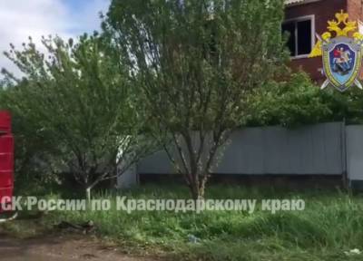 26-летний сын на Кубани зарубил топором родителей и брата и поджег дом - province.ru - Кореновск