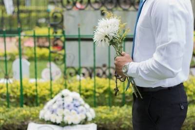 Похоронили двоих мальчиков, погибших во время стрельбы в казанской школе - kazan.mk.ru - Казань