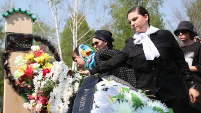 Надежда Сережкина - День скорби: в Татарстане прощаются с погибшими при нападении на школу - mir24.tv - Москва - респ. Татарстан - Казань
