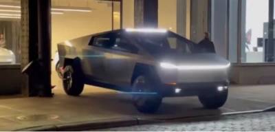 Илон Маск - Tesla Cybertruck - По улицам Нью-Йорка проехался Tesla Cybertruck (ВИДЕО) - enovosty.com - Техас - Нью-Йорк