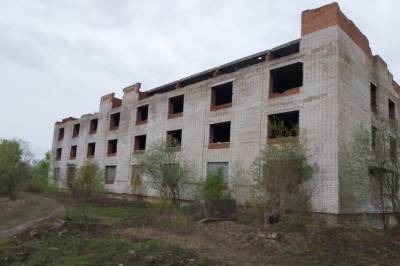 В Хабаровске ребенок упал с третьего этажа заброшенного здания - hab.aif.ru - Хабаровск