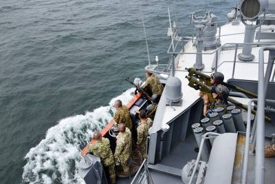 Руслан Хомчак - Киев заявил о готовности применить силу против ВМФ России - tvc.ru - Киев - Вашингтон - Англия - Лондон