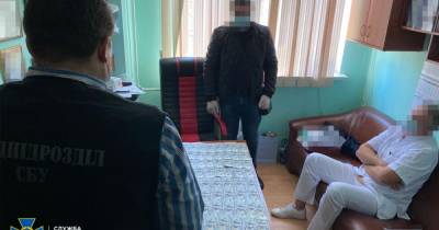 В Одессе разоблачили врачей, которые требовали деньги за "бесплатные" операции на сердце (ФОТО) - dsnews.ua - Одесса - Одесская обл.