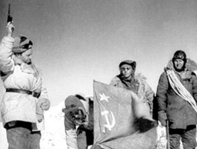Сергей Егоров - Российские офицеры совершили восхождение на Эльбрус - vpk-news.ru