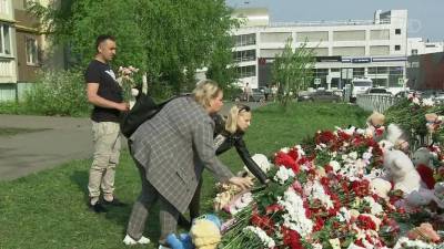 Из Казани на лечение в столицу отправляют нескольких пострадавших во время стрельбы в гимназии - 1tv.ru - Москва - респ. Татарстан - Казань