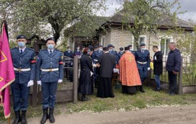 На Полтавщине попрощались с воином, которого смертельно ранил снайпер оккупантов - 24tv.ua - Полтавская обл. - Полтава - Донецкая обл.