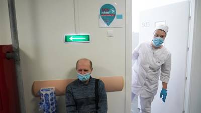 Наталья Комарова - Евгений Тимаков - Врач поддержал инициативу о выходном дне для привившихся от COVID-19 - iz.ru - Югра