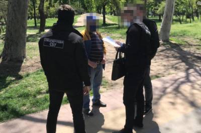 В Одессе директор школы обогащался за счет учеников: "на 350 тысяч ежемесячно" - odessa.politeka.net - Одесса - Директор