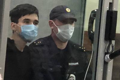 Ильназ Галявиев - Казанский стрелок заявил суду, что ничем не болеет - mk.ru - Казань
