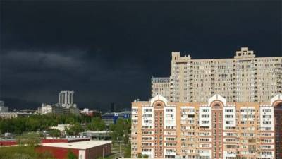 Апокалиптическое небо над Харьковом: атмосферные фото - 24tv.ua - Харьков