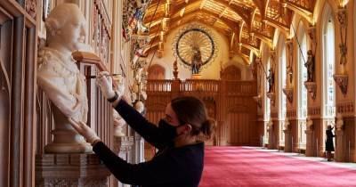 королева Елизавета - принц Филипп - Смахнули пыль: в Виндзорском замке устроили генеральную уборку перед первой экскурсией в этом году - focus.ua