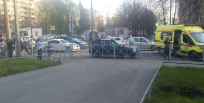 На Кондратьевском проспекте машина сбила девочку - ivbg.ru - Санкт-Петербург - р-н Калининский - Петербург