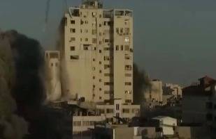 Самолеты Израиля разрушили многоэтажное здание в Газе - znak.com - Тель-Авив - Палестина