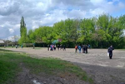 Татьяна Погукай - В Луганской области двое школьников устроили резню на спортплощадке - rupor.info - Луганская обл.