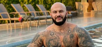 Оксана Самойлова - Джиган перед поездкой на Мальдивы попал в больницу с коронавирусом - runews24.ru - Мальдивы