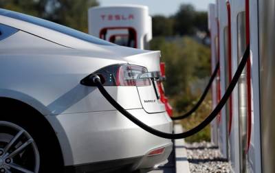 Илон Маск - Bitcoin - Tesla приостановила продажу машин за Bitcoin - korrespondent.net