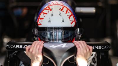 Даниил Квят - Даниил Квят: Приятно вернуться за руль машины Формулы 1 - autosport.com.ru - Испания