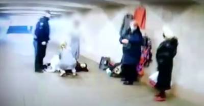 Киевлянка родила ребенка в переходе метро (ВИДЕО) - delo.ua - Киев