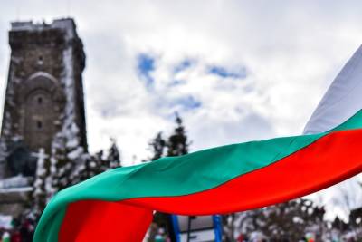 Александр Невский - «Еще цветочки»: в Болгарии рассказали о набирающей силу «антироссийской дикости» - mk.ru - Болгария