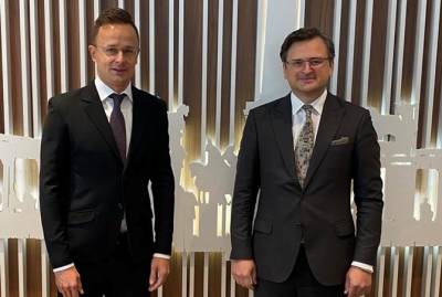 Украина и Венгрия заключат договор о взаимном признании свидетельств о вакцинации - kp.ua - Венгрия - Братислава