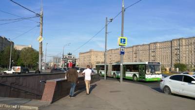 Автомобиль депутата Госдумы Рахима Азимова попал в ДТП в Москве - rosbalt.ru - Москва