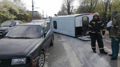 Ехал на «желтый». В УМВД рассказали подробности ДТП с маршруткой в Смоленске - rabochy-put.ru - Смоленск - Смоленская обл.