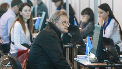 Вячеслав Макаров - Антон Котяков - Депутаты в Петербурге просят Минтруд упростить выплаты безработным - dp.ru - Санкт-Петербург