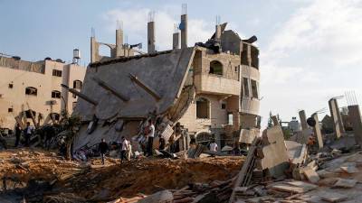 Махмуд Аббас - Йонатан Конрикус - Число погибших при израильских атаках по сектору Газа достигло 83 - iz.ru - Палестина