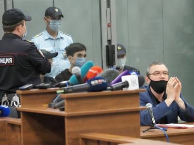 Директор казанской школы, где были убиты дети, объяснила причины отсутствия охраны - rosbalt.ru - Казань