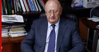 Александр Гинцбург - Гинцбург призвал начать испытания "Спутника V" на детях - profile.ru