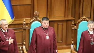 Виктор Медведчук - Александр Тупицкий - Репрессии Зеленского докатились до главы Конституционного суда Украины - newdaynews.ru - Киев