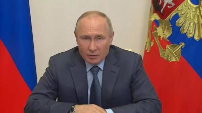 Владимир Путин - Путин назвал страшной бедой и варварским преступлением стрельбу в казанской школе - piter.tv - Казань