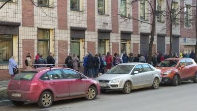Смольный открыл запись онлайн после гигантских очередей за детскими путёвками - dp.ru - Санкт-Петербург